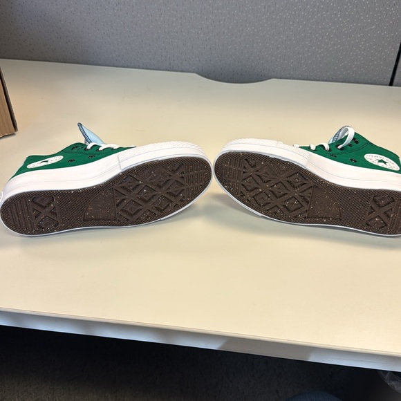 Customized Converse All Stars - Picture 7 of 8